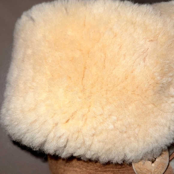 Ugg Bailey Button Triplet ll - Picture 13 of 16